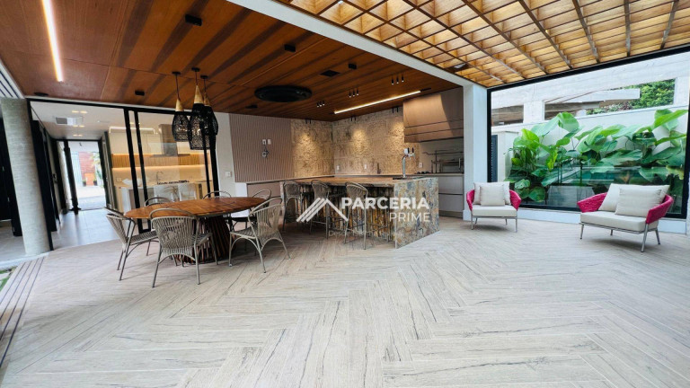 Imagem Casa com 8 Quartos à Venda, 800 m² em Riviera Módulo 12 - Bertioga Imagem Casa com 8 Quartos à Venda, 800 m² em Riviera Módulo 12 - Bertioga