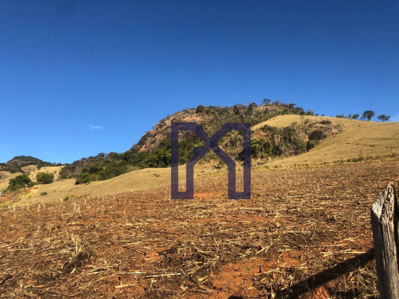 Imagem Fazenda à Venda, 180.000 m² em Anhumas - Itajubá