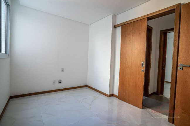 Imagem Apartamento com 4 Quartos à Venda, 114 m² em Praia Da Costa - Vila Velha Imagem Apartamento com 4 Quartos à Venda, 114 m² em Praia Da Costa - Vila Velha