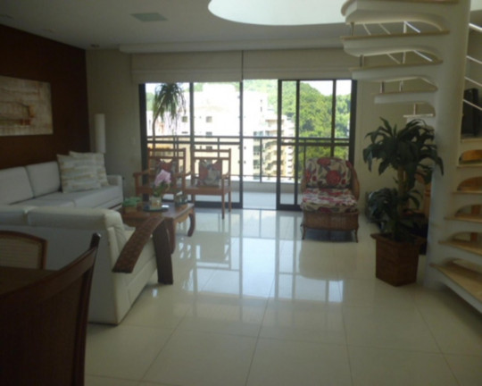 Imagem Imóvel com 4 Quartos à Venda, 240 m² em Pitangueiras - Guarujá Imagem Imóvel com 4 Quartos à Venda, 240 m² em Pitangueiras - Guarujá