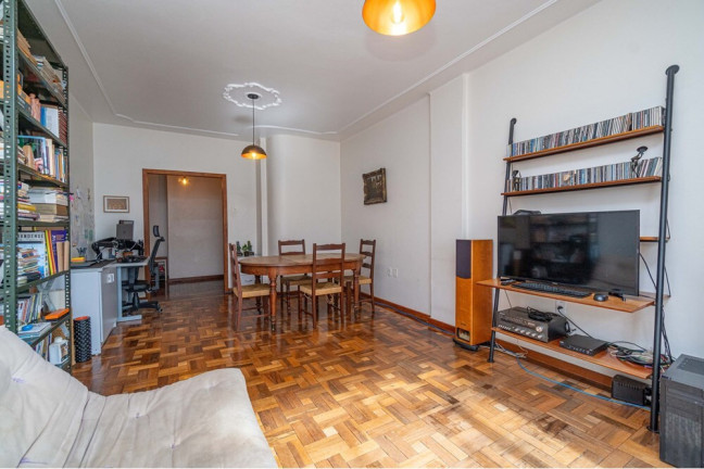 Imagem Apartamento com 3 Quartos à Venda, 110 m² em Rio Branco - Porto Alegre Imagem Apartamento com 3 Quartos à Venda, 110 m² em Rio Branco - Porto Alegre