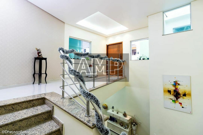 Imagem Casa com 3 Quartos à Venda, 250 m² em Tarumã - Manaus Imagem Casa com 3 Quartos à Venda, 250 m² em Tarumã - Manaus