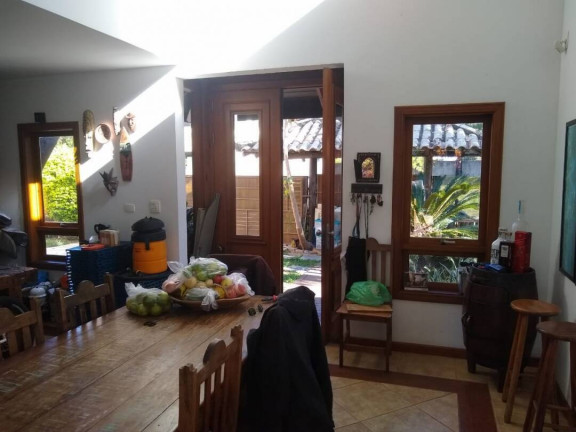 Imagem Casa com 3 Quartos à Venda, 260 m² em Rio Tavares - Florianópolis Imagem Casa com 3 Quartos à Venda, 260 m² em Rio Tavares - Florianópolis