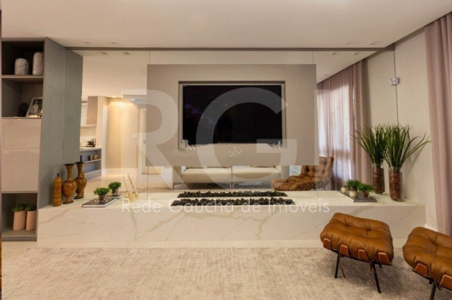 Imagem Casa com 3 Quartos à Venda, 240 m² em Jardim Itu - Porto Alegre Imagem Casa com 3 Quartos à Venda, 240 m² em Jardim Itu - Porto Alegre