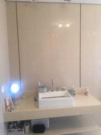 Imagem Sobrado com 3 Quartos à Venda, 262 m² em Jardim Munhoz - Guarulhos