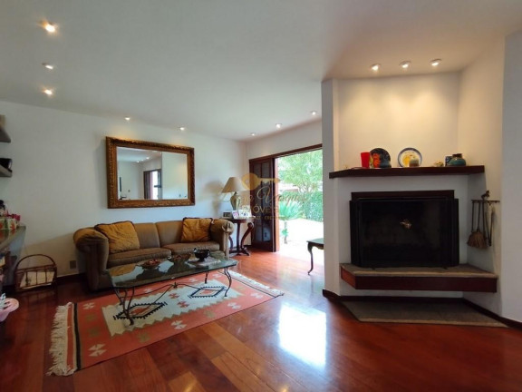 Imagem Casa com 6 Quartos à Venda, 212 m² em Alto - Teresópolis Imagem Casa com 6 Quartos à Venda, 212 m² em Alto - Teresópolis