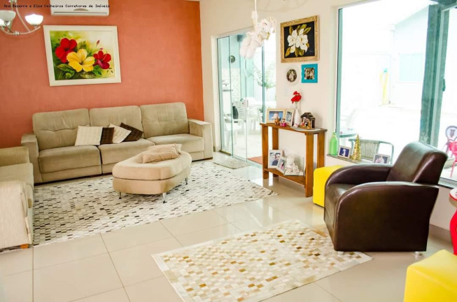 Imagem Casa com 3 Quartos à Venda, 271 m² em Piracangaguá - Taubaté Imagem Casa com 3 Quartos à Venda, 271 m² em Piracangaguá - Taubaté