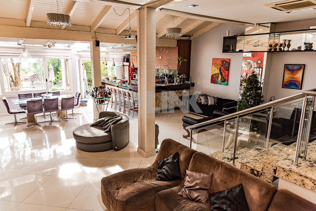 Imagem Imóvel com 4 Quartos à Venda, 530 m² em Santa Tereza - Porto Alegre