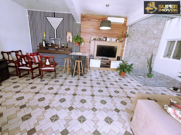 Casa com 5 Quartos à Venda, 500 m² em Areal - Pelotas