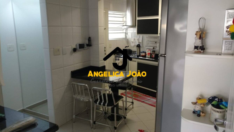 Imagem Casa com 3 Quartos à Venda, 178 m² em Vila Sao Jorge - São Vicente