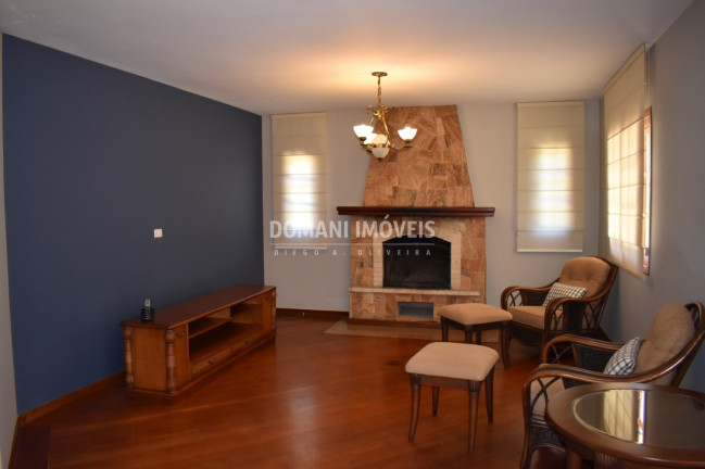 Imagem Casa com 4 Quartos à Venda, 450 m² em Região De Capivari - Campos Do Jordão Imagem Casa com 4 Quartos à Venda, 450 m² em Região De Capivari - Campos Do Jordão
