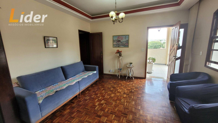 Imagem Casa com 3 Quartos à Venda, 281 m² em Bom Clima - Juiz De Fora