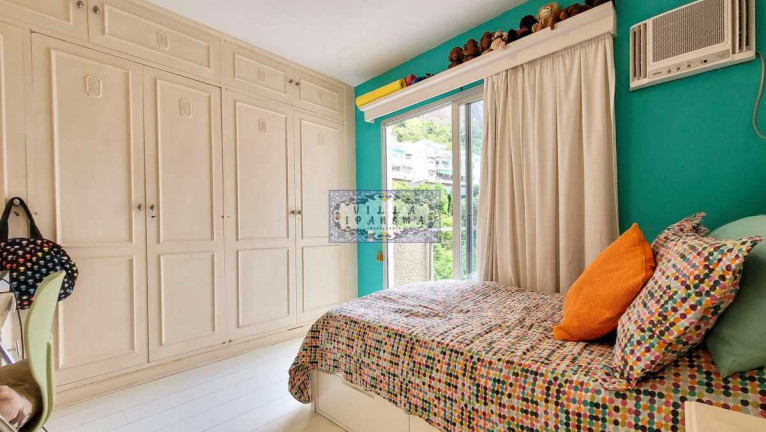 Imagem Apartamento com 4 Quartos à Venda, 235 m² em Lagoa - Rio De Janeiro Imagem Apartamento com 4 Quartos à Venda, 235 m² em Lagoa - Rio De Janeiro