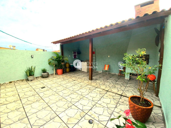 Imagem Casa com 2 Quartos à Venda, 62 m² Imagem Casa com 2 Quartos à Venda, 62 m²
