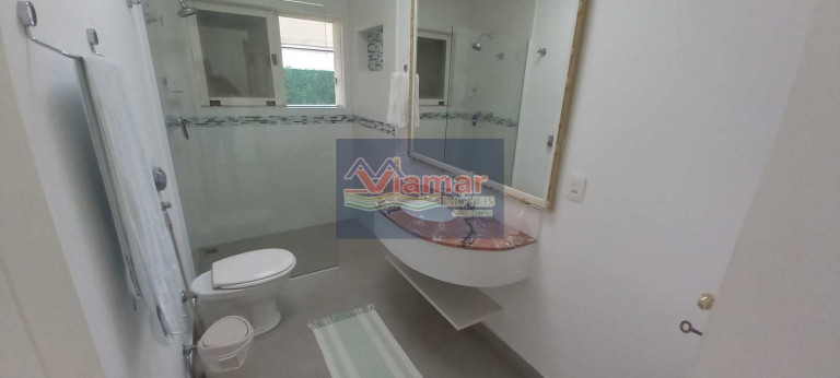Imagem Casa com 4 Quartos à Venda, 300 m² em Jardim Virgínia - Guarujá Imagem Casa com 4 Quartos à Venda, 300 m² em Jardim Virgínia - Guarujá