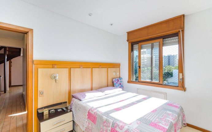 Imagem Apartamento com 2 Quartos à Venda, 129 m² em Petrópolis - Porto Alegre Imagem Apartamento com 2 Quartos à Venda, 129 m² em Petrópolis - Porto Alegre