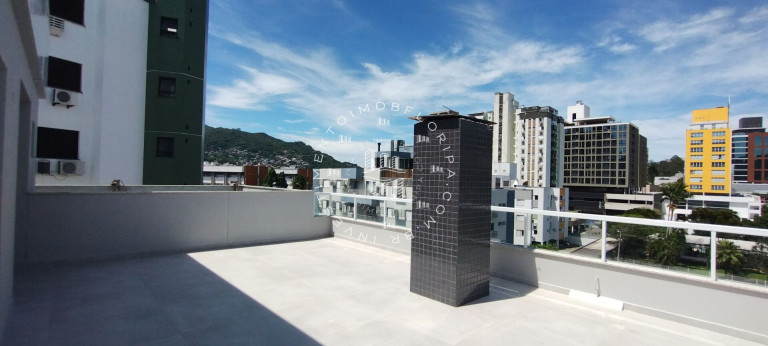 Apartamento com 2 Quartos à Venda, 75 m² em Trindade - Florianópolis