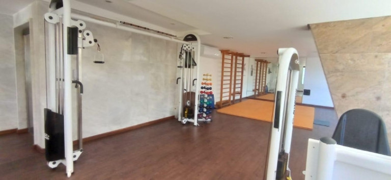 Imagem Apartamento com 4 Quartos à Venda, 215 m² em Pitangueiras - Guarujá