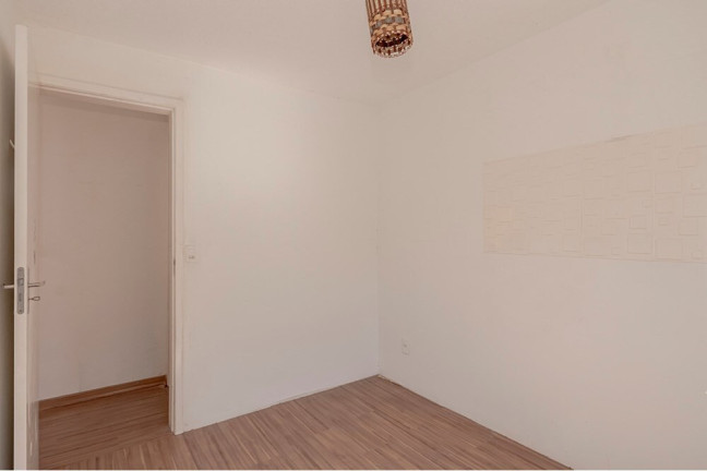 Imagem Imóvel com 2 Quartos à Venda, 38 m² em Glória - Porto Alegre Imagem Imóvel com 2 Quartos à Venda, 38 m² em Glória - Porto Alegre