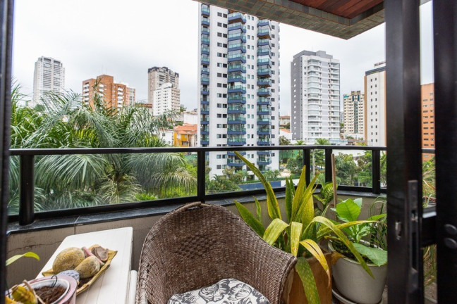 Imagem Imóvel com 3 Quartos à Venda, 205 m² em Vila Mariana - São Paulo