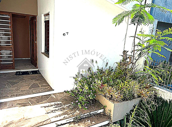 Imagem Casa com 3 Quartos à Venda, 224 m² em Jardim Lindóia - Porto Alegre Imagem Casa com 3 Quartos à Venda, 224 m² em Jardim Lindóia - Porto Alegre