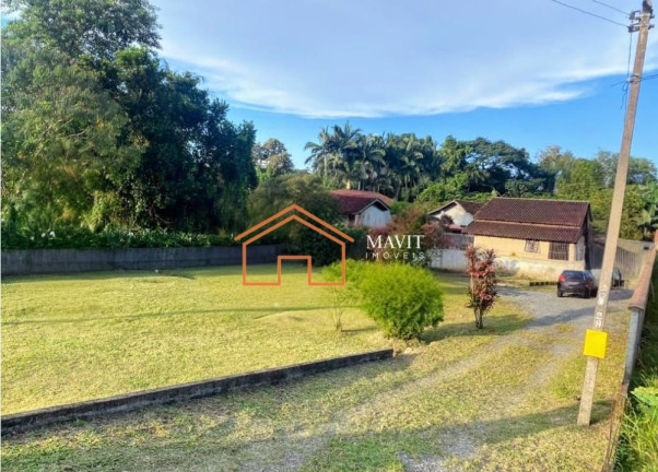 Terreno à Venda, 1.296 m² em Anita Garibaldi - Joinville