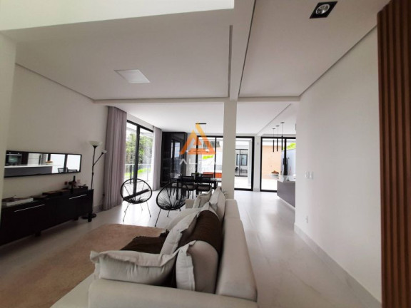 Imagem Casa de Condomínio com 3 Quartos à Venda, 300 m² Imagem Casa de Condomínio com 3 Quartos à Venda, 300 m²