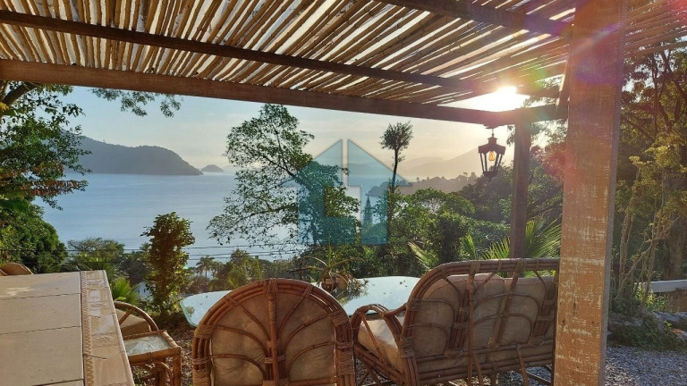 Imagem Casa com 4 Quartos à Venda, 1.500 m² em Vila Velha - Angra Dos Reis Imagem Casa com 4 Quartos à Venda, 1.500 m² em Vila Velha - Angra Dos Reis