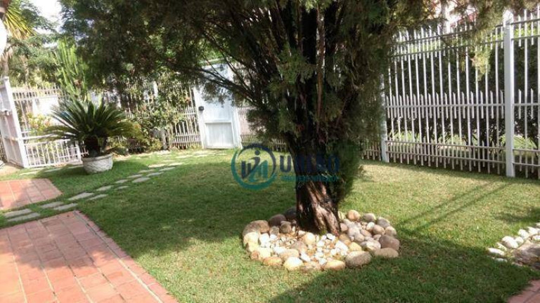 Casa com 4 Quartos à Venda, 320 m² em Itaipu - Niterói
