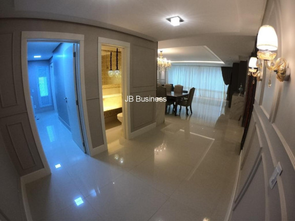 Imagem Imóvel com 4 Quartos à Venda, 234 m² em Centro - Balneário Camboriú Imagem Imóvel com 4 Quartos à Venda, 234 m² em Centro - Balneário Camboriú