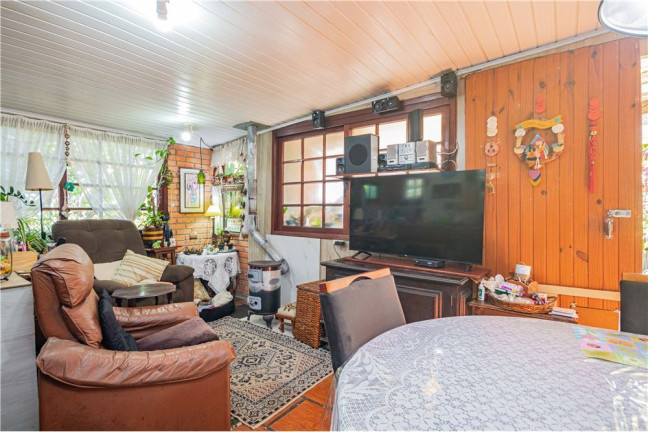 Imagem Casa com 5 Quartos à Venda, em Petrópolis - Porto Alegre Imagem Casa com 5 Quartos à Venda, em Petrópolis - Porto Alegre