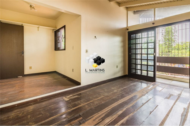 Imagem Casa com 4 Quartos à Venda, 313 m² em Cavalhada - Porto Alegre Imagem Casa com 4 Quartos à Venda, 313 m² em Cavalhada - Porto Alegre