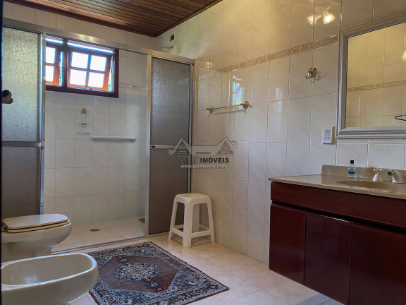 Imagem Casa com 6 Quartos à Venda, 300 m² em Alto Capivari - Campos Do Jordão Imagem Casa com 6 Quartos à Venda, 300 m² em Alto Capivari - Campos Do Jordão