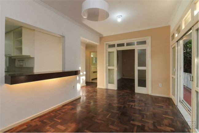 Imagem Imóvel com 2 Quartos à Venda, em Moinhos De Vento - Porto Alegre Imagem Imóvel com 2 Quartos à Venda, em Moinhos De Vento - Porto Alegre