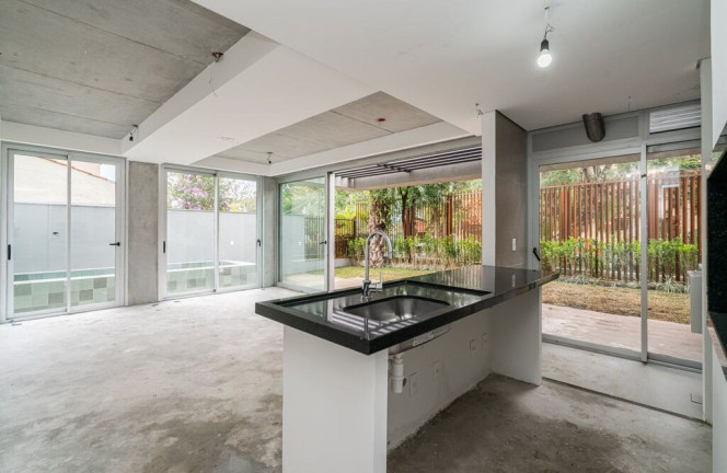Imagem Apartamento com 3 Quartos à Venda, 206 m² em Três Figueiras - Porto Alegre Imagem Apartamento com 3 Quartos à Venda, 206 m² em Três Figueiras - Porto Alegre