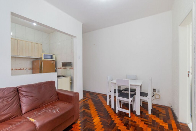 Imagem Imóvel com 1 Quarto à Venda, 46 m² em São João - Porto Alegre Imagem Imóvel com 1 Quarto à Venda, 46 m² em São João - Porto Alegre