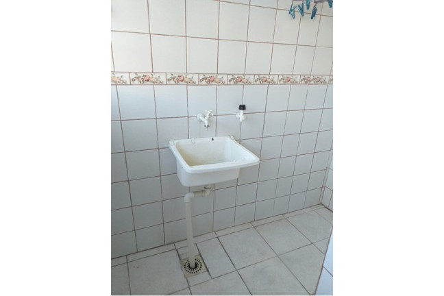 Imagem Imóvel com 2 Quartos à Venda, 61 m² em Camaquã - Porto Alegre Imagem Imóvel com 2 Quartos à Venda, 61 m² em Camaquã - Porto Alegre