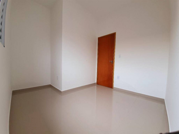 Imagem Casa com 2 Quartos à Venda, 40 m² em Caicara - Praia Grande Imagem Casa com 2 Quartos à Venda, 40 m² em Caicara - Praia Grande