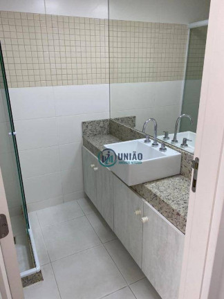 Imagem Apartamento com 3 Quartos à Venda, 121 m² em Charitas - Niterói