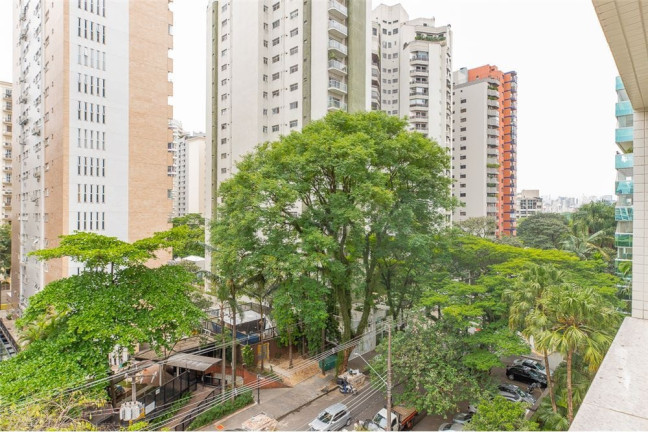 Imagem Apartamento com 3 Quartos à Venda, 210 m² em Itaim Bibi - São Paulo Imagem Apartamento com 3 Quartos à Venda, 210 m² em Itaim Bibi - São Paulo