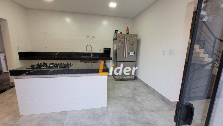 Imagem Casa com 4 Quartos à Venda, 300 m² em Nova Gramado - Juiz De Fora