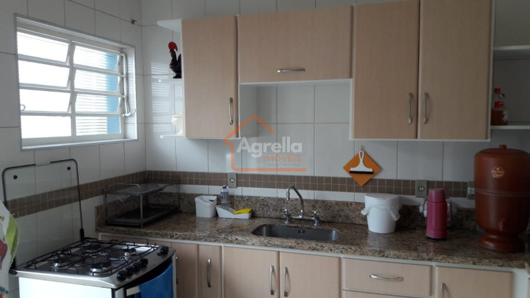 Imagem Casa com 3 Quartos à Venda, 190 m² em Jardim áurea - Mogi Mirim Imagem Casa com 3 Quartos à Venda, 190 m² em Jardim áurea - Mogi Mirim