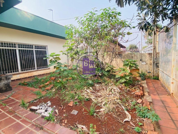 Imagem Casa com 3 Quartos à Venda, 318 m² em Dom Bosco - Londrina Imagem Casa com 3 Quartos à Venda, 318 m² em Dom Bosco - Londrina