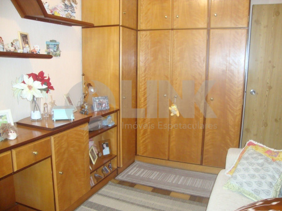Imagem Casa com 2 Quartos à Venda, 190 m² em Jardim Floresta - Porto Alegre Imagem Casa com 2 Quartos à Venda, 190 m² em Jardim Floresta - Porto Alegre