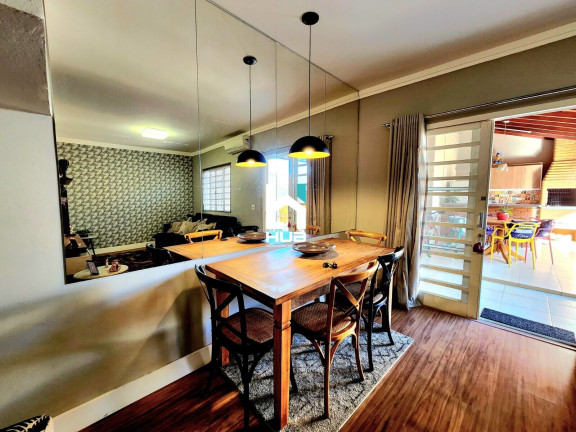 Imagem Casa com 3 Quartos à Venda, 150 m²