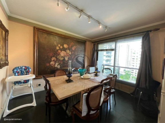 Imagem Apartamento com 3 Quartos à Venda, 220 m² em Itaim Bibi - São Paulo