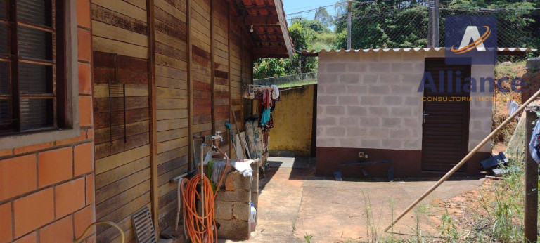 Imagem Chácara com 2 Quartos à Venda, 62 m² em Rainha - Louveira