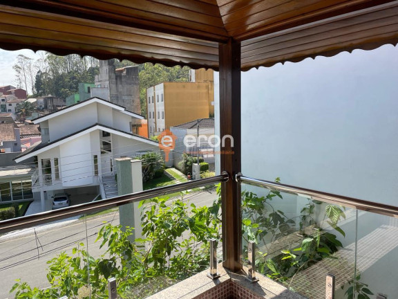 Imagem Casa com 3 Quartos à Venda, 439 m²