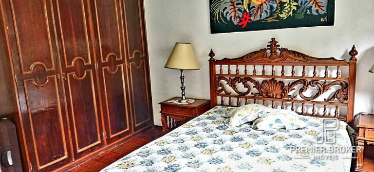 Imagem Casa com 4 Quartos à Venda, 230 m² em Alto - Teresópolis Imagem Casa com 4 Quartos à Venda, 230 m² em Alto - Teresópolis
