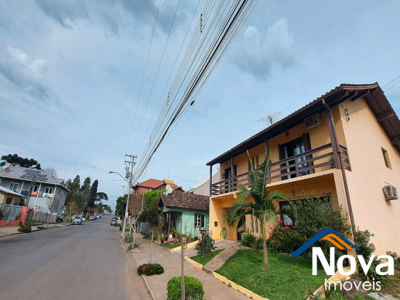 Imagem Imóvel com 4 Quartos à Venda, 221 m² em Logradouro - Nova Petrópolis Imagem Imóvel com 4 Quartos à Venda, 221 m² em Logradouro - Nova Petrópolis